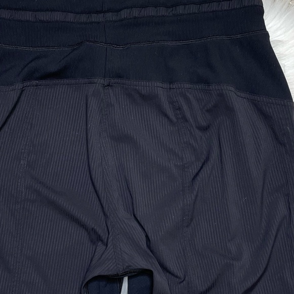 Lululemon Dance Studio Crop II Unlined Pants Black - Picture 9 of 10